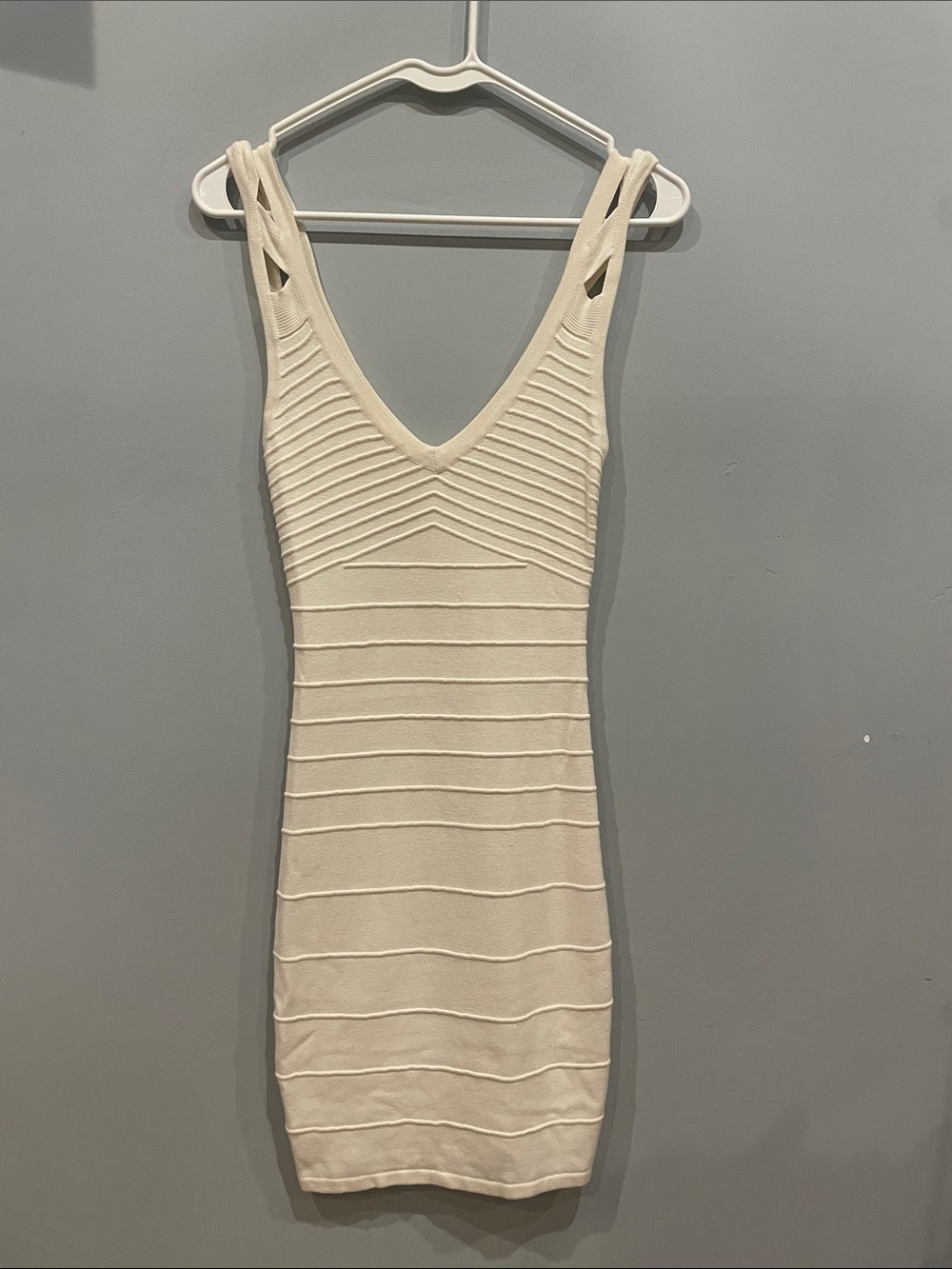 Sleek Ivory V-Neck Bodycon Dress